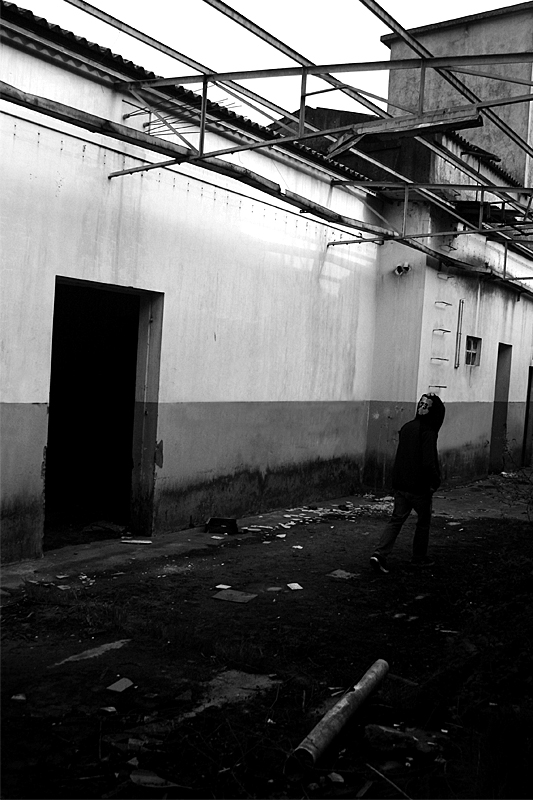 AbandonnÃ© by Oscar Maia + 